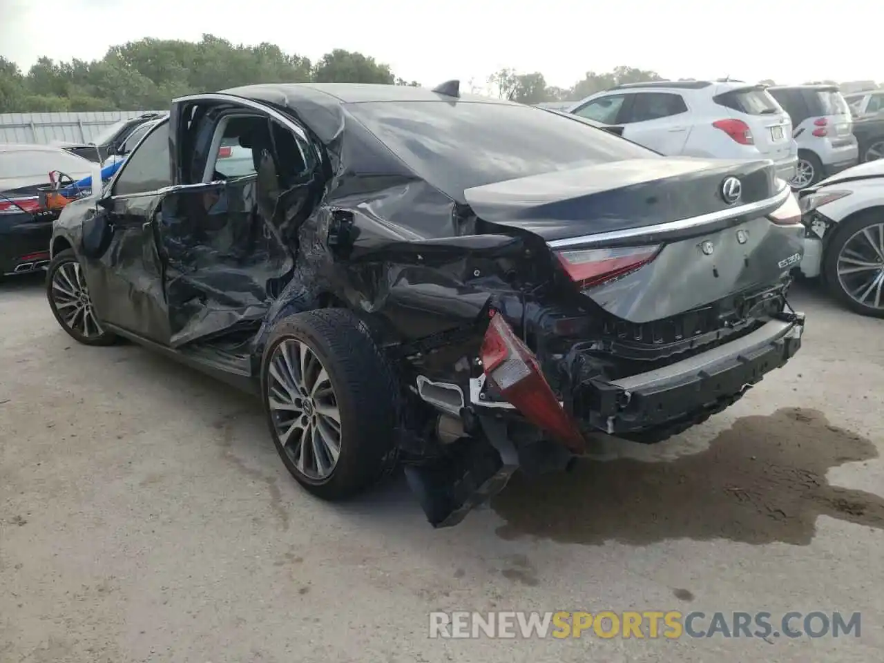 3 Photograph of a damaged car 58ADZ1B16LU081204 LEXUS ES350 2020