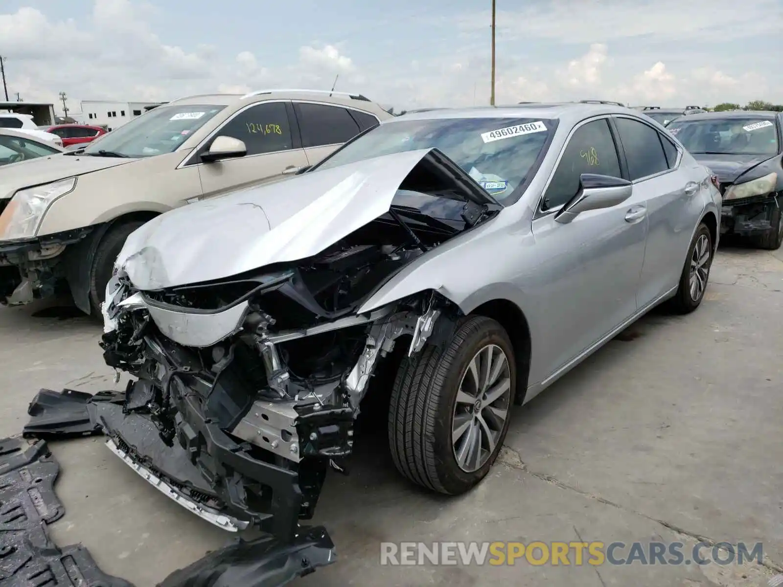 2 Photograph of a damaged car 58ADZ1B17LU068204 LEXUS ES350 2020