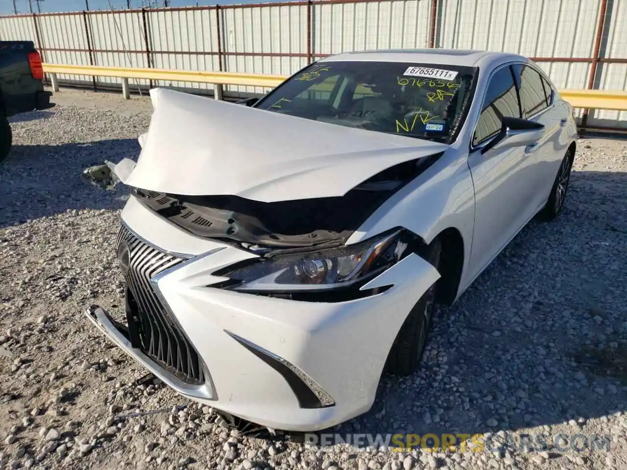 2 Photograph of a damaged car 58ADZ1B17LU076836 LEXUS ES350 2020