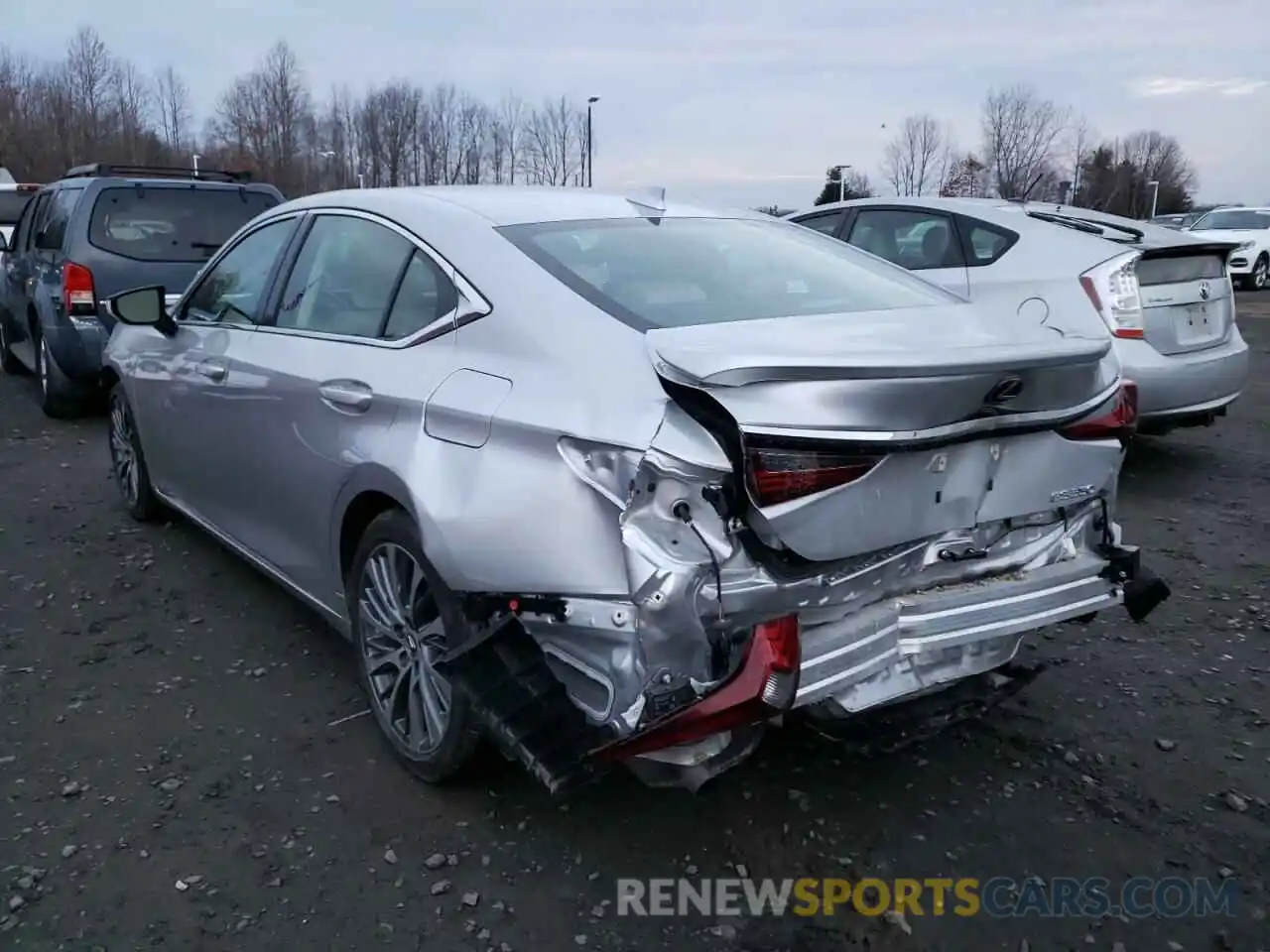 3 Photograph of a damaged car 58ADZ1B17LU081664 LEXUS ES350 2020