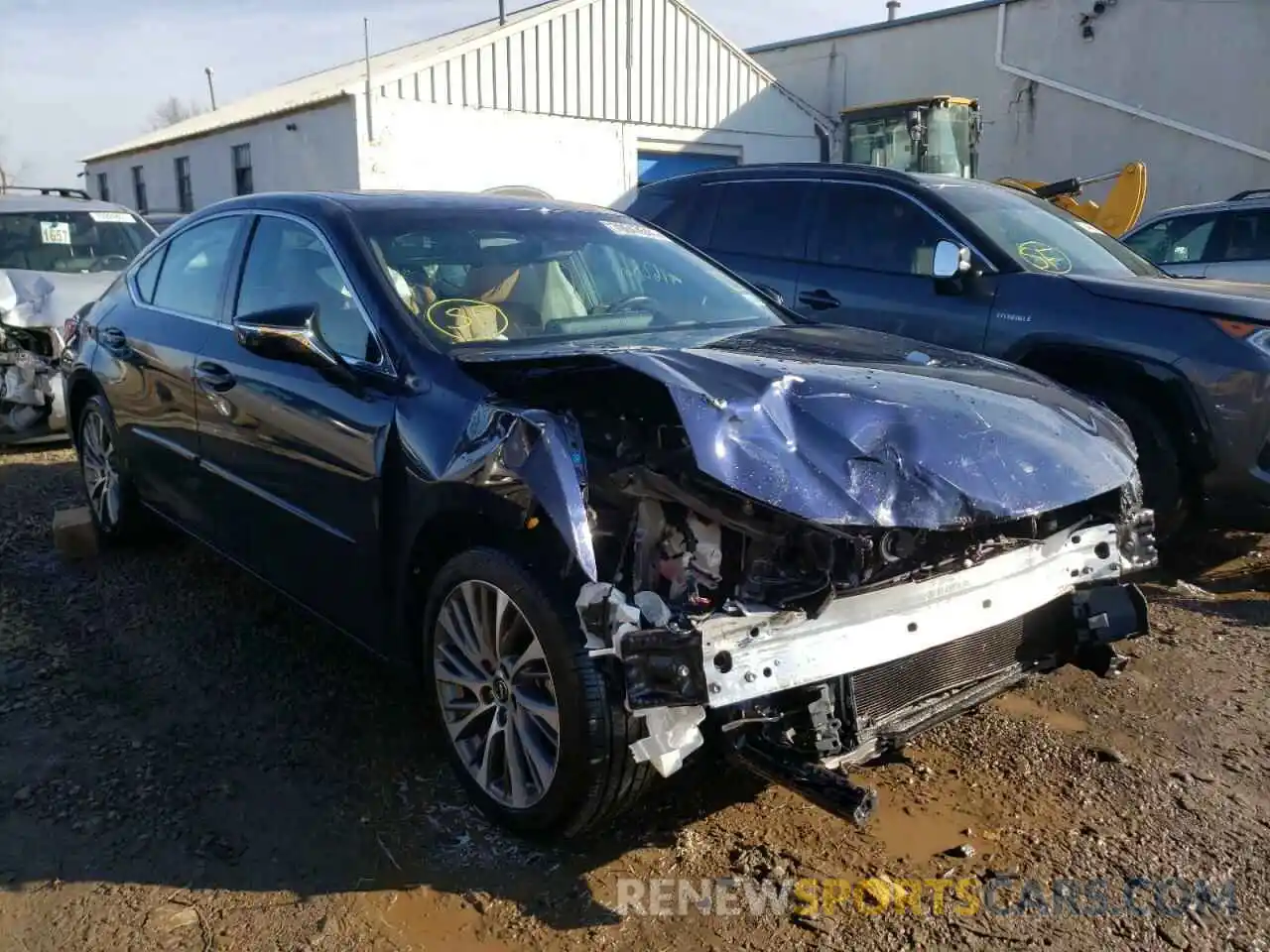 1 Photograph of a damaged car 58ADZ1B18LU052786 LEXUS ES350 2020