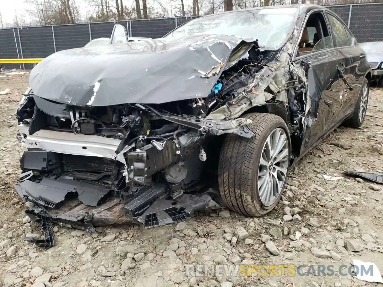 9 Photograph of a damaged car 58ADZ1B18LU053405 LEXUS ES350 2020