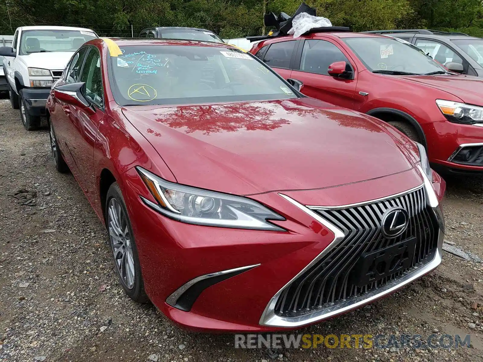 1 Photograph of a damaged car 58ADZ1B18LU069037 LEXUS ES350 2020