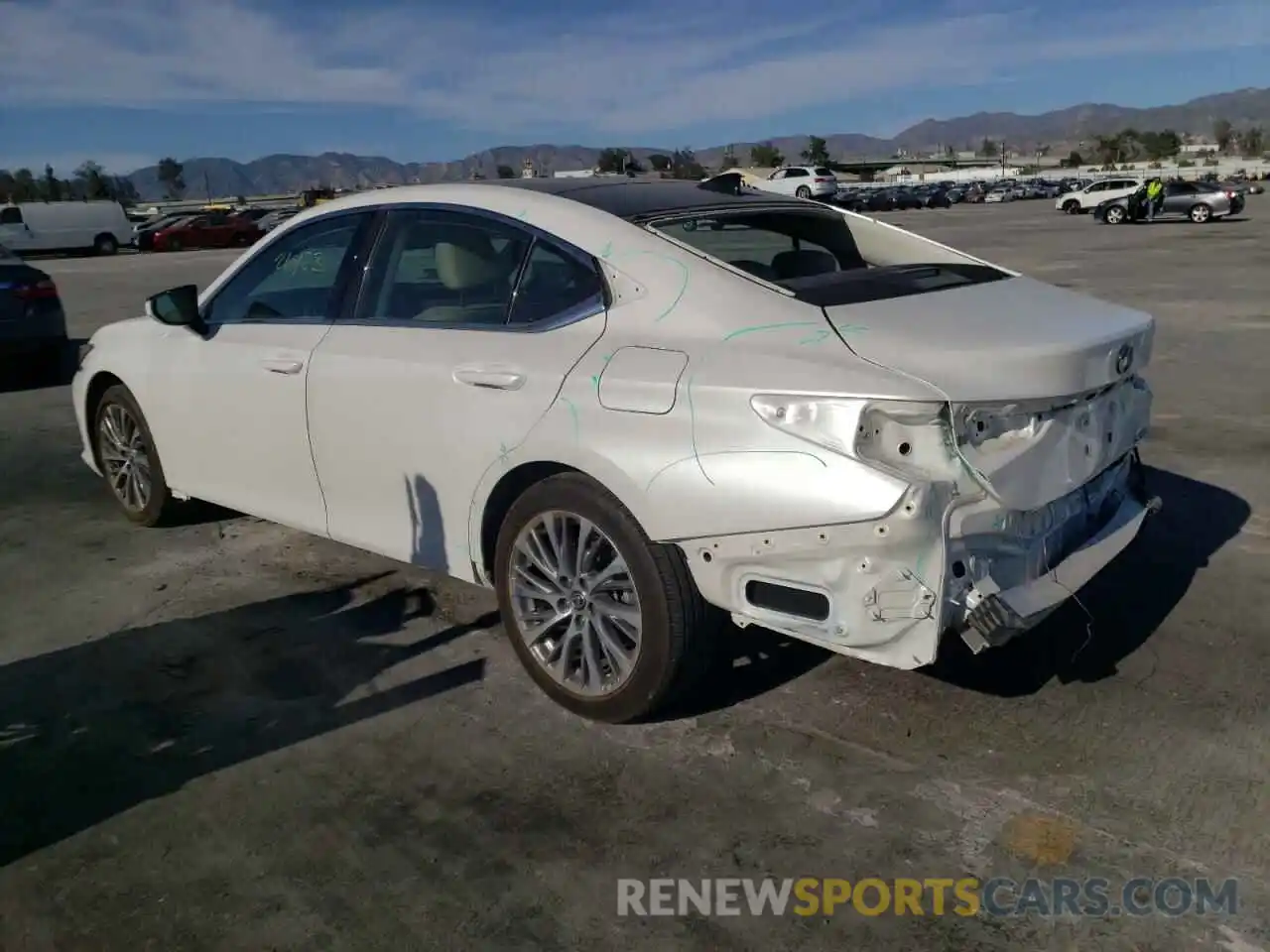 3 Photograph of a damaged car 58ADZ1B18LU075842 LEXUS ES350 2020