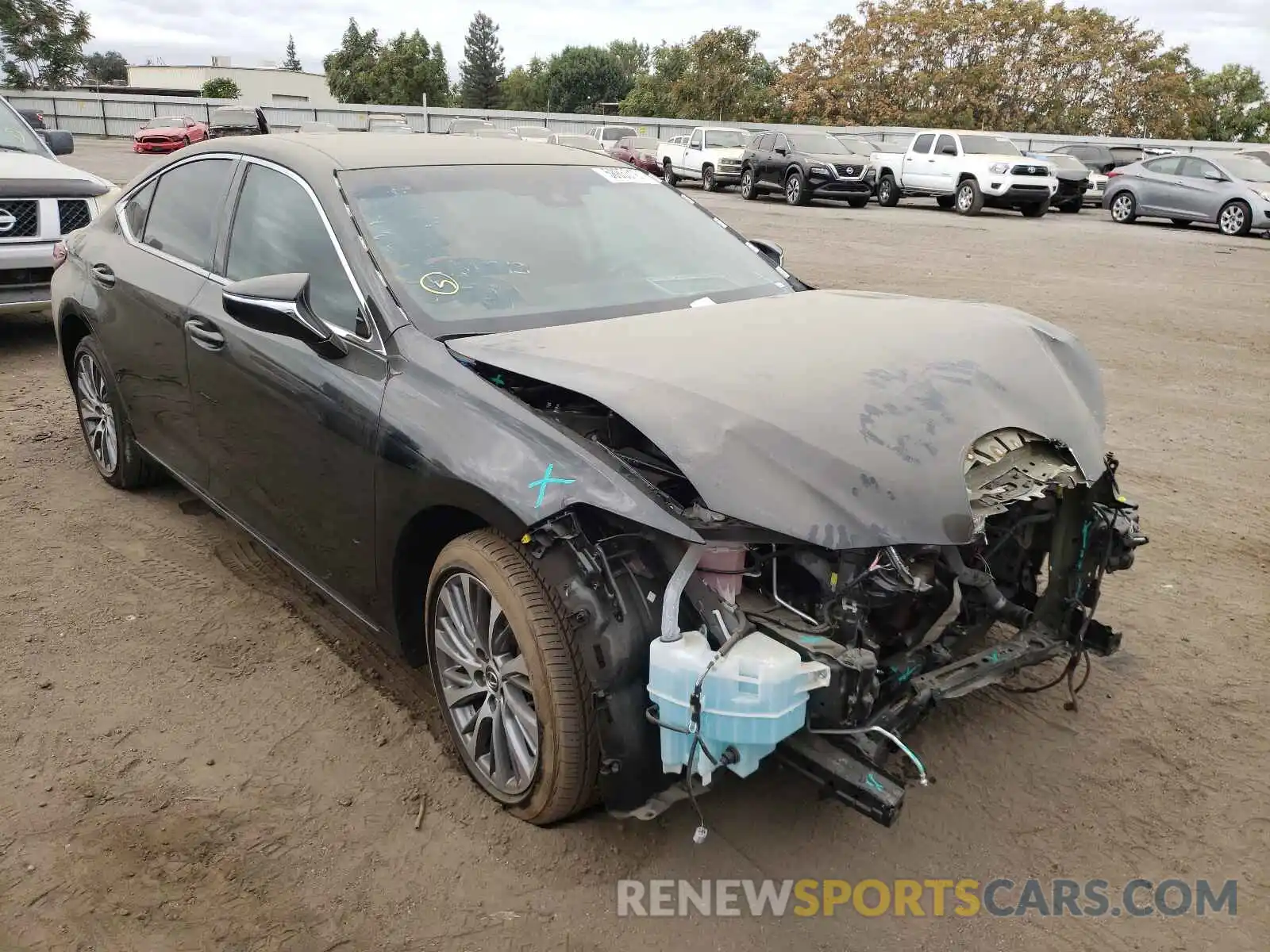 1 Photograph of a damaged car 58ADZ1B19LU056040 LEXUS ES350 2020