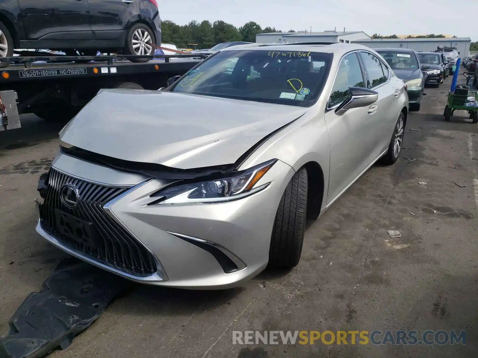 2 Photograph of a damaged car 58ADZ1B19LU057415 LEXUS ES350 2020