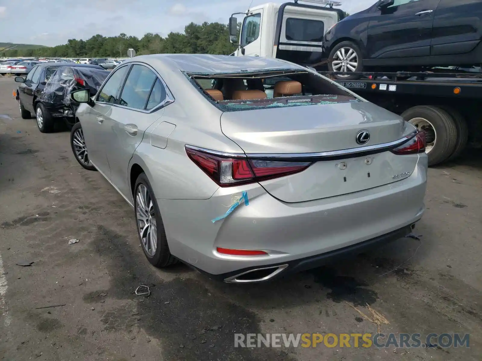 3 Photograph of a damaged car 58ADZ1B19LU057415 LEXUS ES350 2020