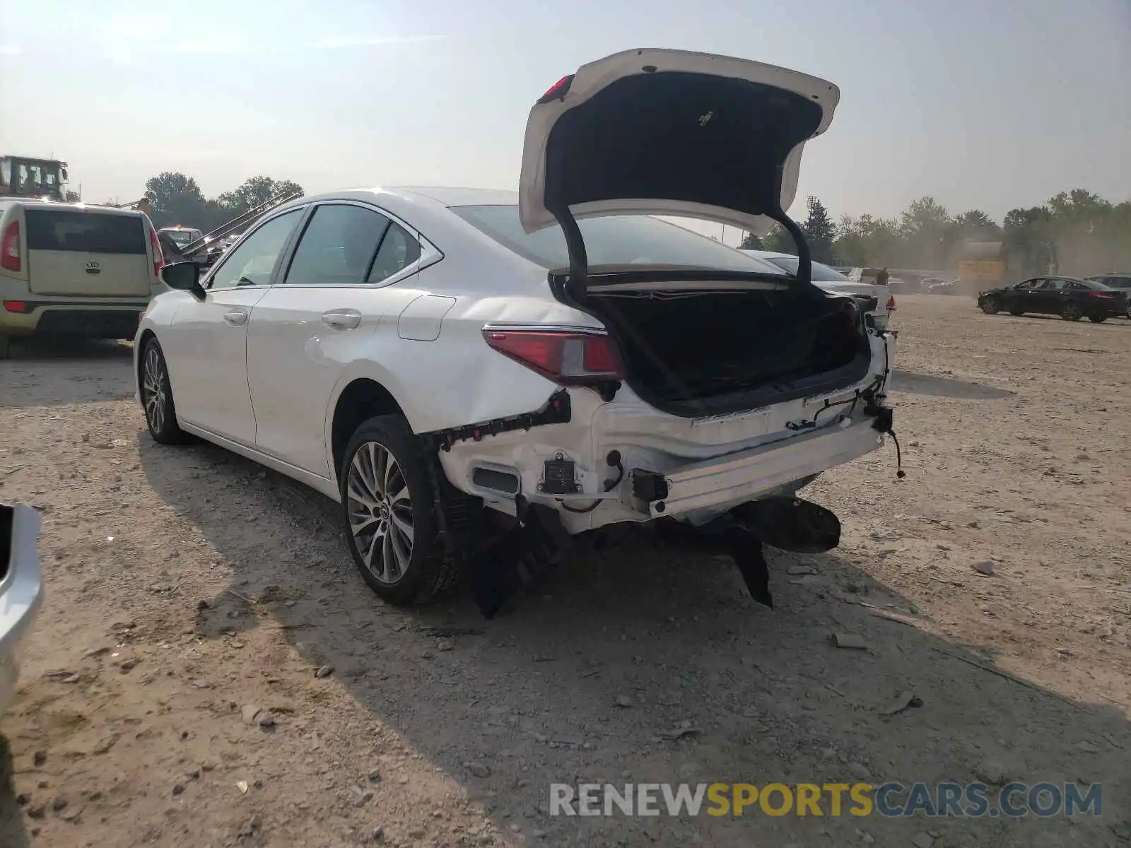 3 Photograph of a damaged car 58ADZ1B19LU072562 LEXUS ES350 2020