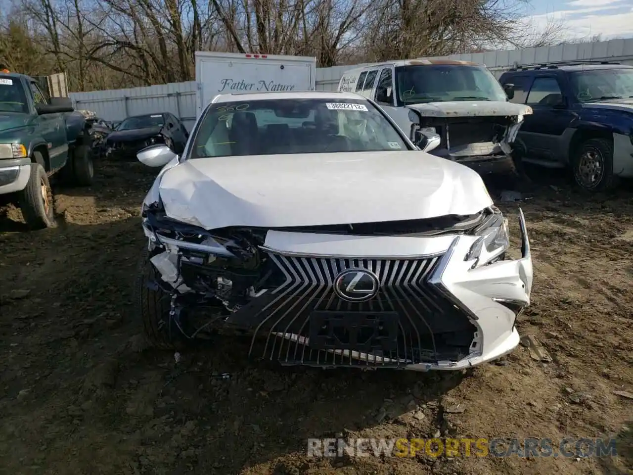 9 Photograph of a damaged car 58ADZ1B1XLU054054 LEXUS ES350 2020