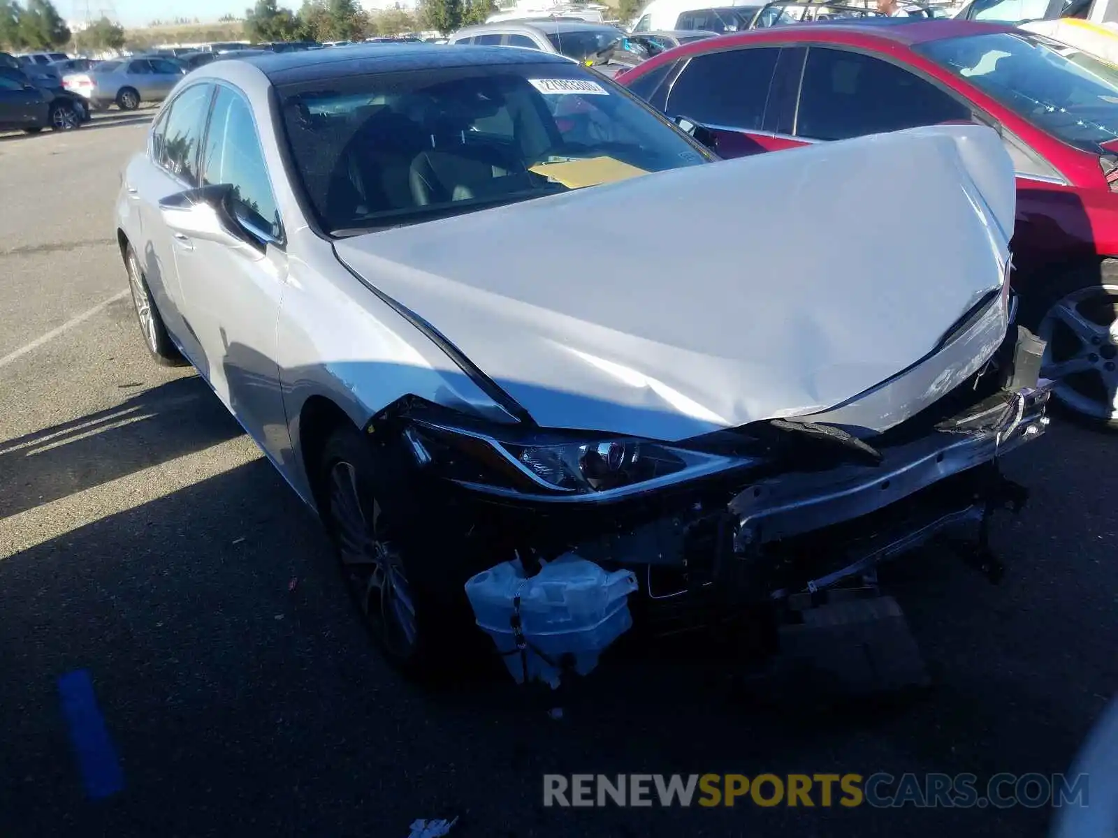 1 Photograph of a damaged car 58ADZ1B1XLU059447 LEXUS ES350 2020