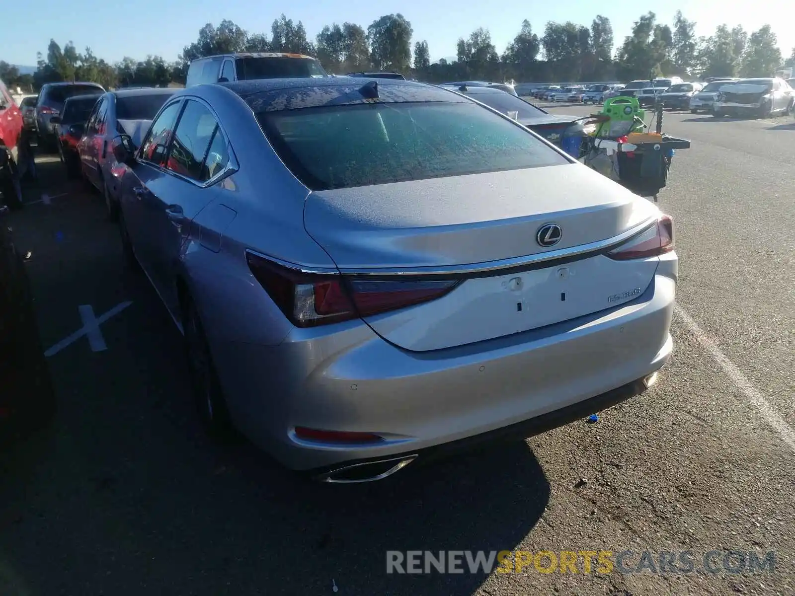 3 Photograph of a damaged car 58ADZ1B1XLU059447 LEXUS ES350 2020