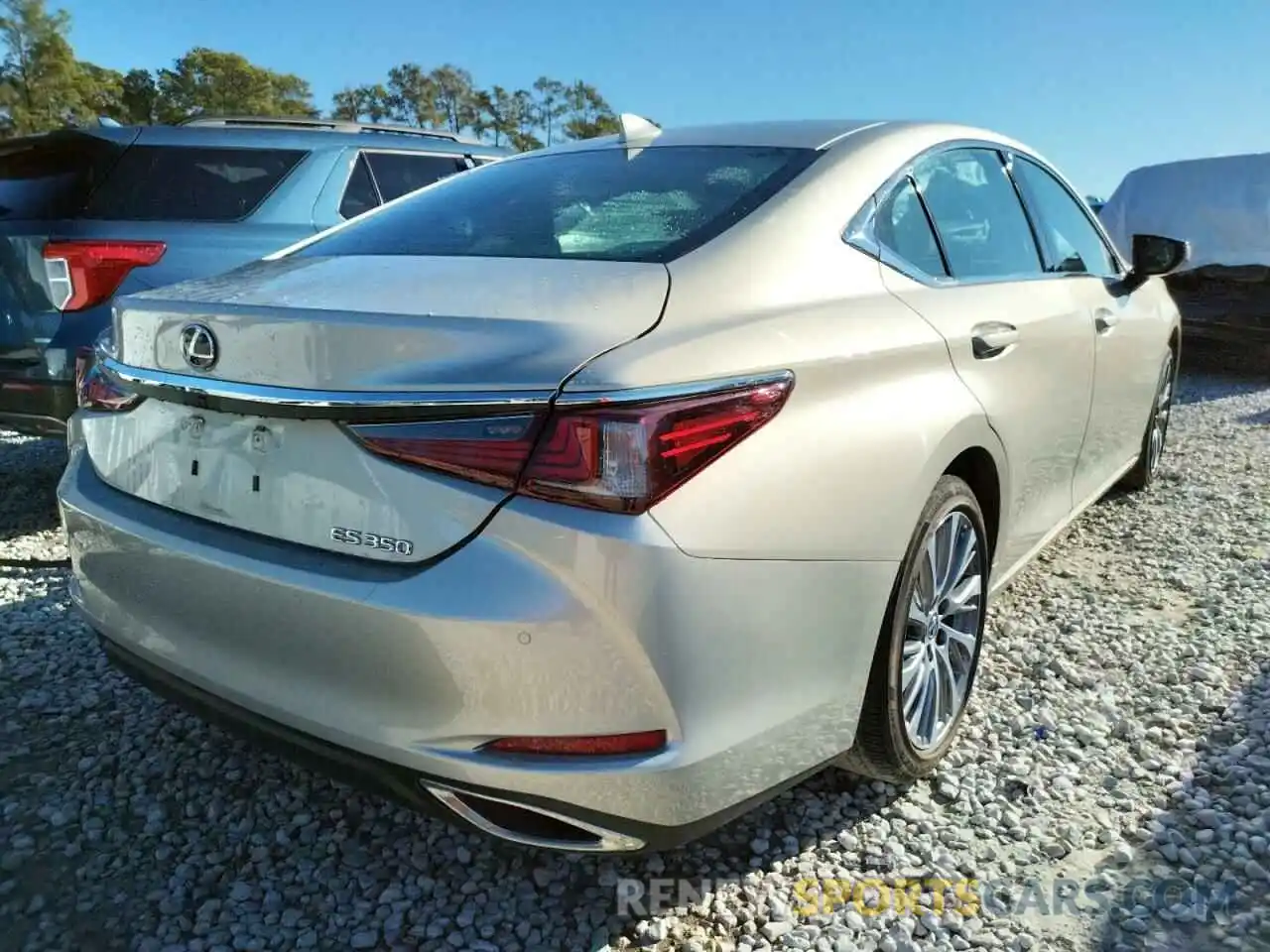 4 Photograph of a damaged car 58ADZ1B1XLU063224 LEXUS ES350 2020