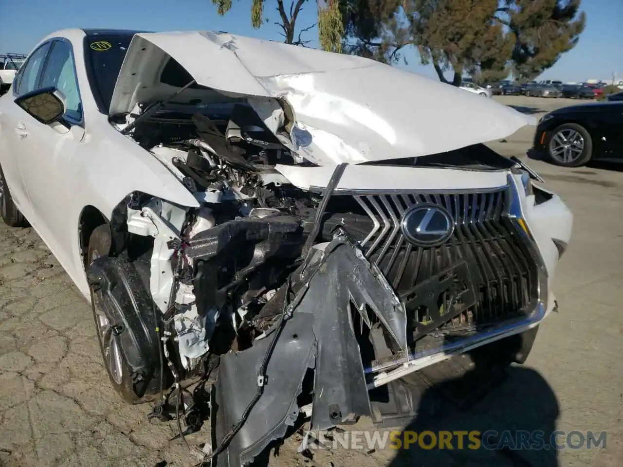 9 Photograph of a damaged car 58ADZ1B1XLU065331 LEXUS ES350 2020