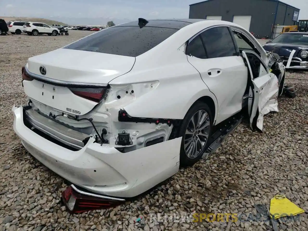 4 Фотография поврежденного автомобиля 58ADZ1B1XLU069329 LEXUS ES350 2020