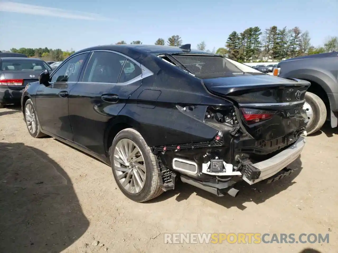 3 Photograph of a damaged car 58AEZ1B10LU066606 LEXUS ES350 2020