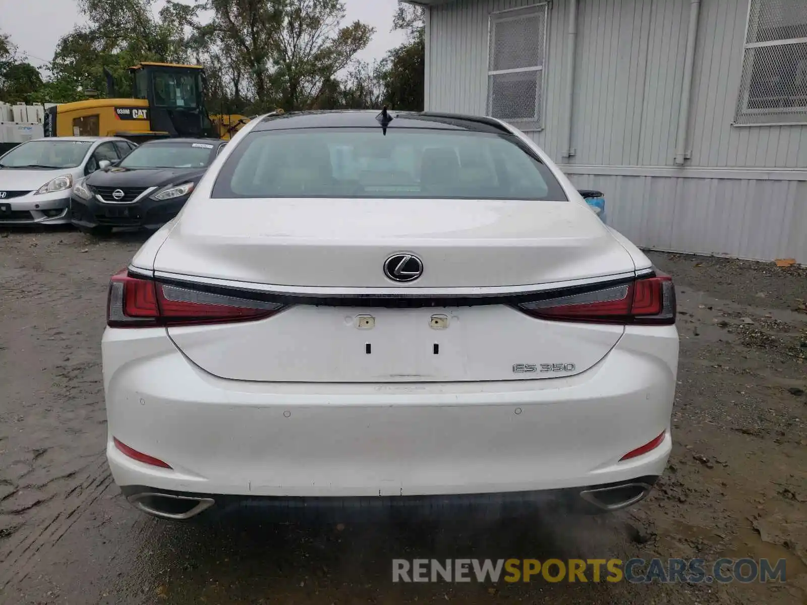 10 Photograph of a damaged car 58AEZ1B12LU057437 LEXUS ES350 2020