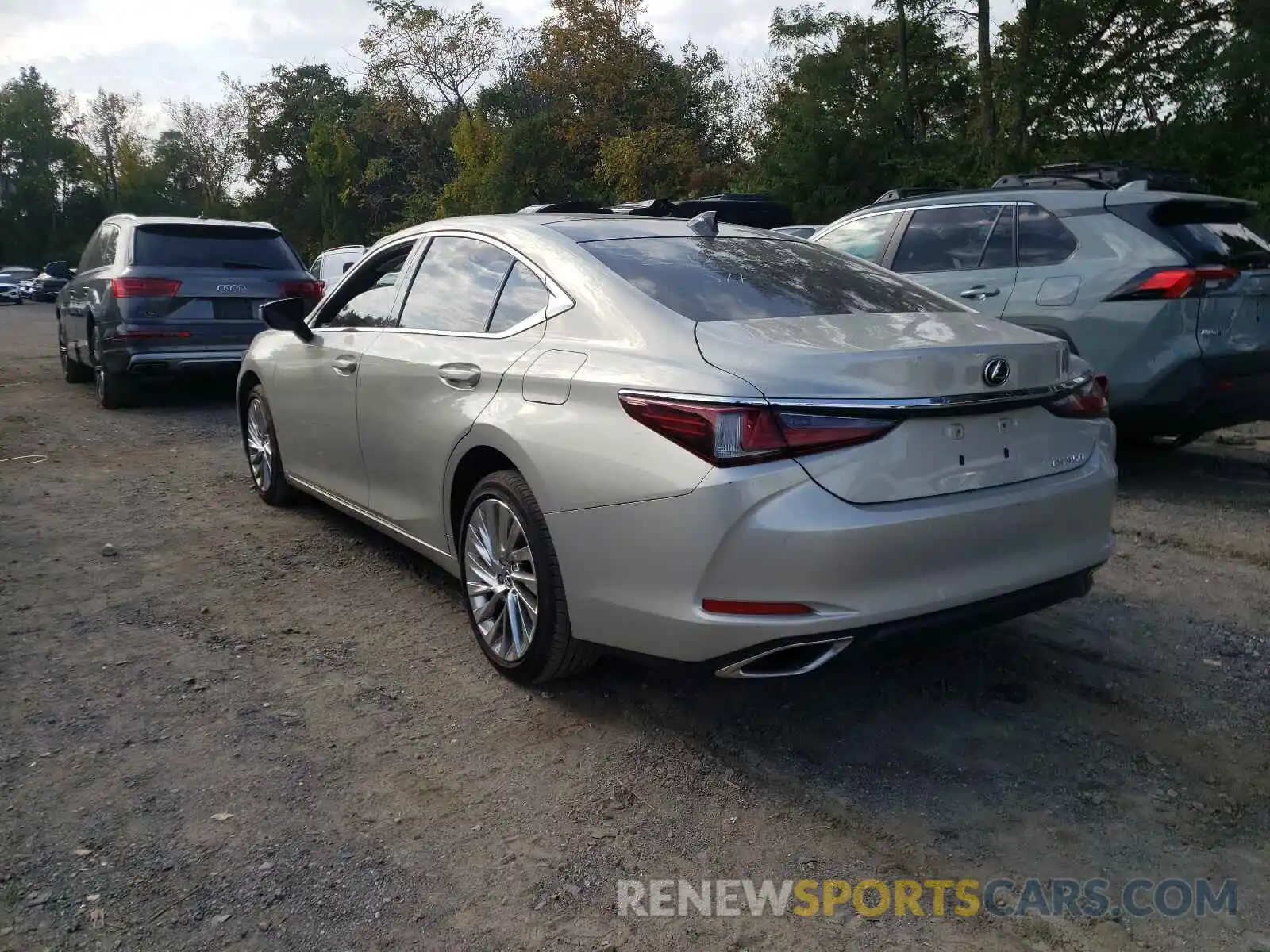 3 Photograph of a damaged car 58AEZ1B14LU077138 LEXUS ES350 2020