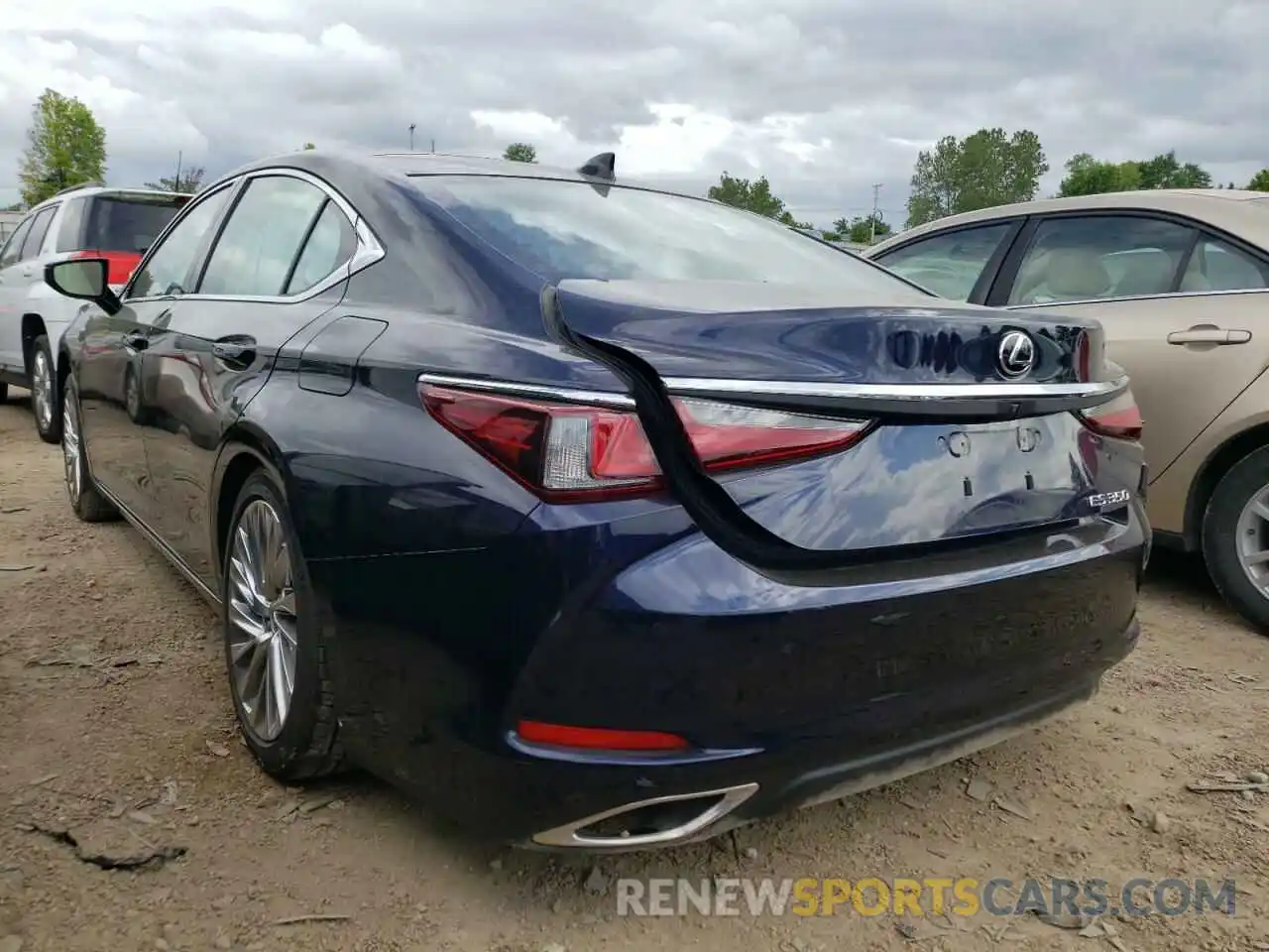 3 Photograph of a damaged car 58AEZ1B16LU056114 LEXUS ES350 2020