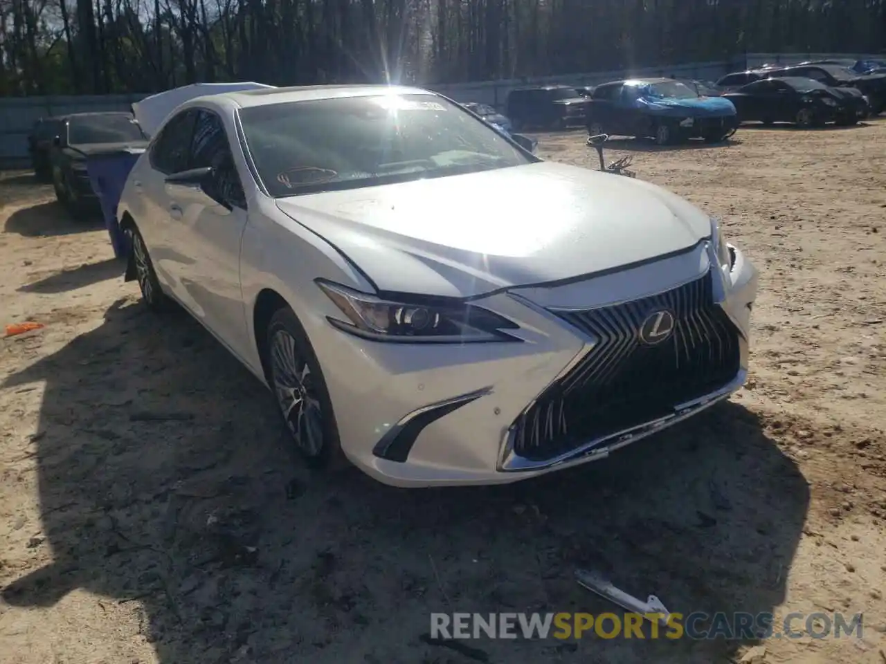 1 Photograph of a damaged car 58AEZ1B16LU070661 LEXUS ES350 2020