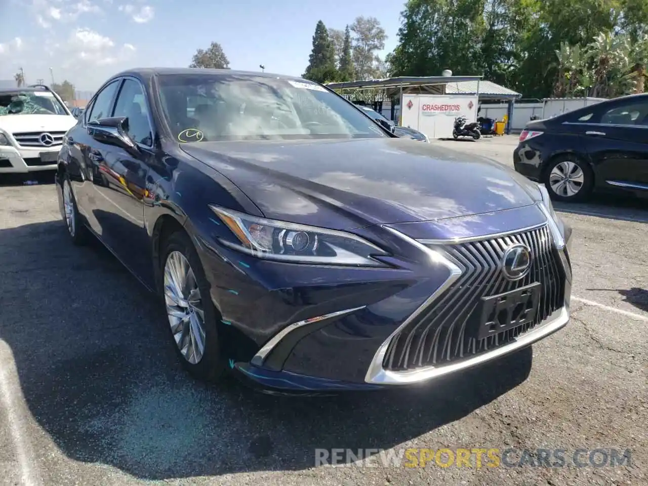 1 Photograph of a damaged car 58AEZ1B17LU057708 LEXUS ES350 2020