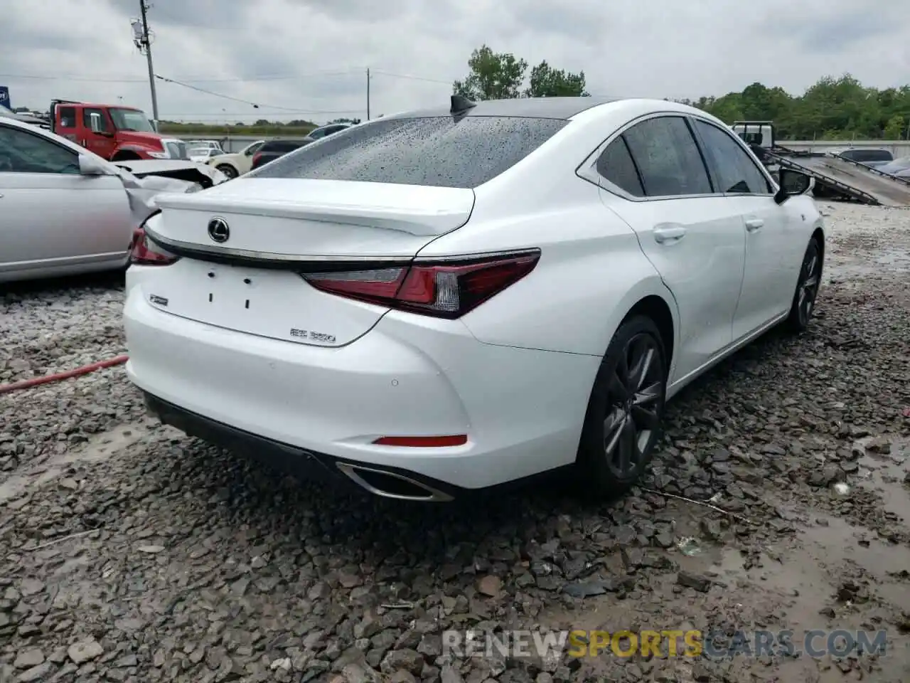 4 Photograph of a damaged car 58AGZ1B10LU064007 LEXUS ES350 2020