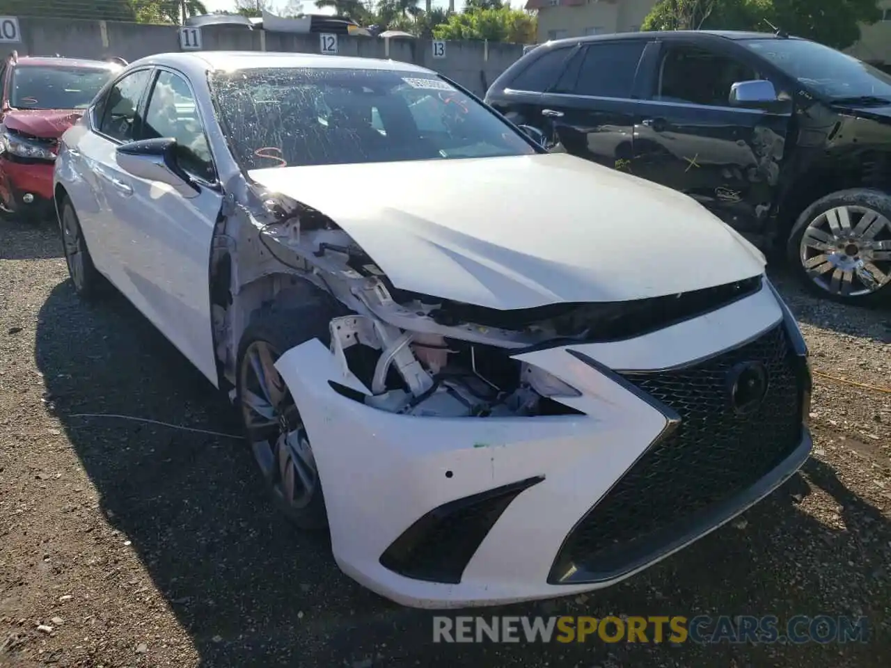 1 Photograph of a damaged car 58AGZ1B10LU069885 LEXUS ES350 2020