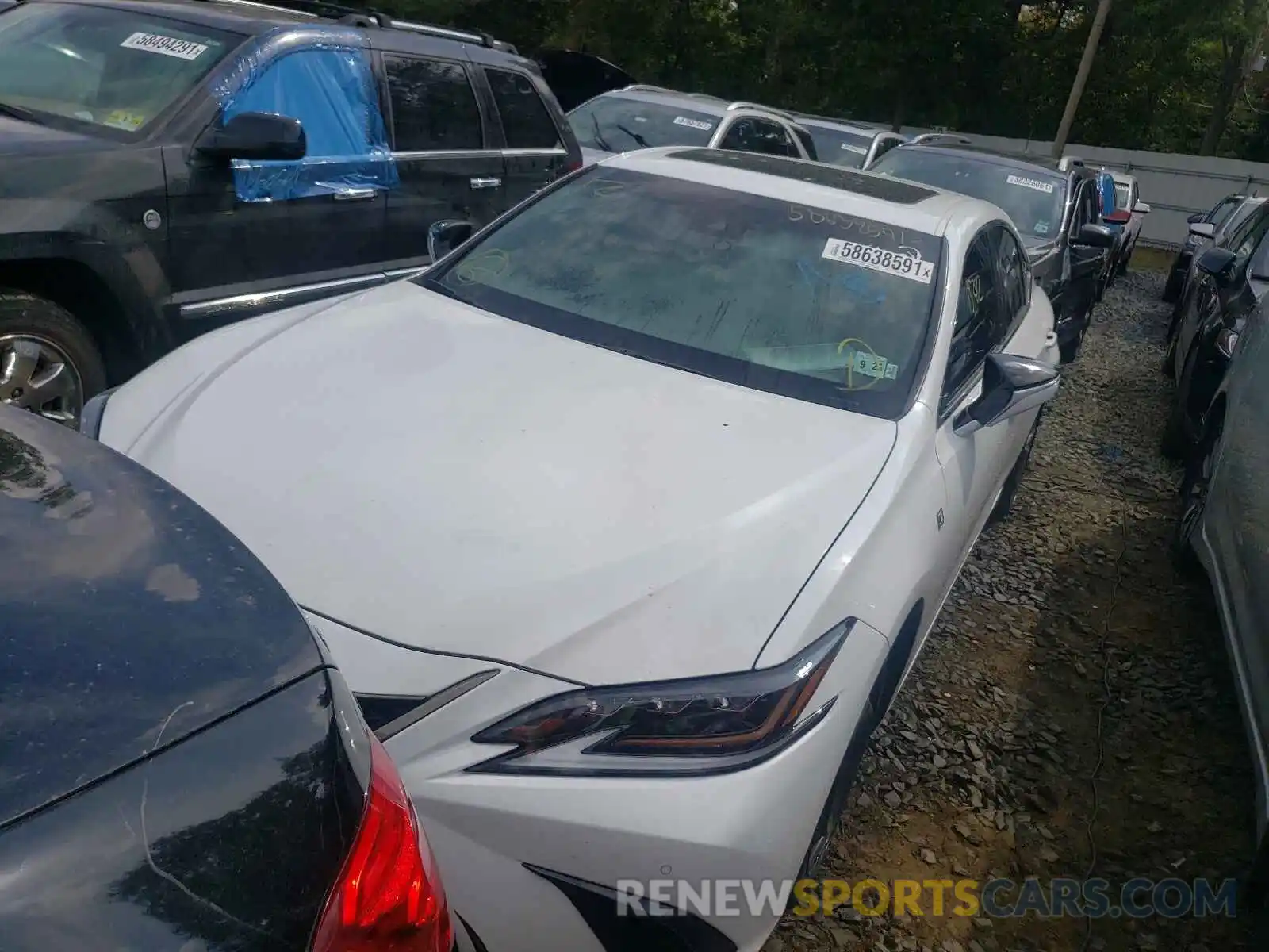 2 Photograph of a damaged car 58AGZ1B10LU079574 LEXUS ES350 2020