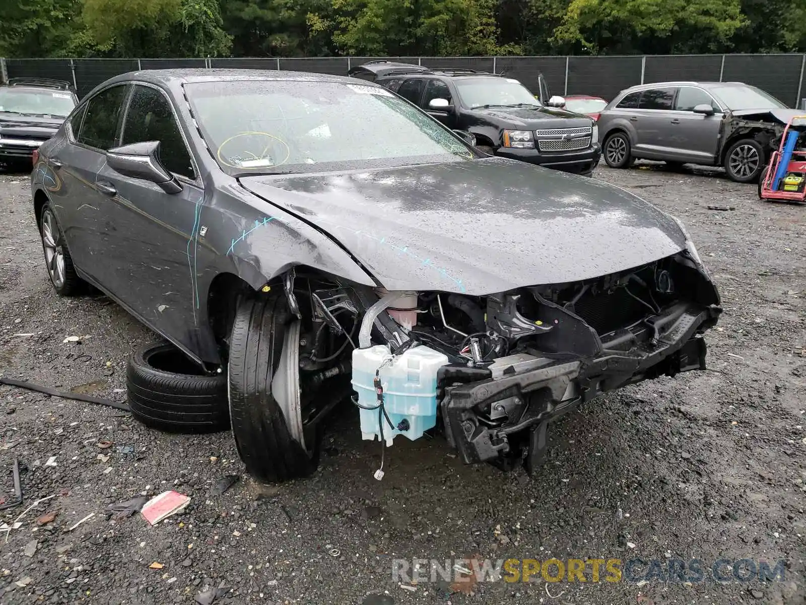 1 Photograph of a damaged car 58AGZ1B11LU068468 LEXUS ES350 2020