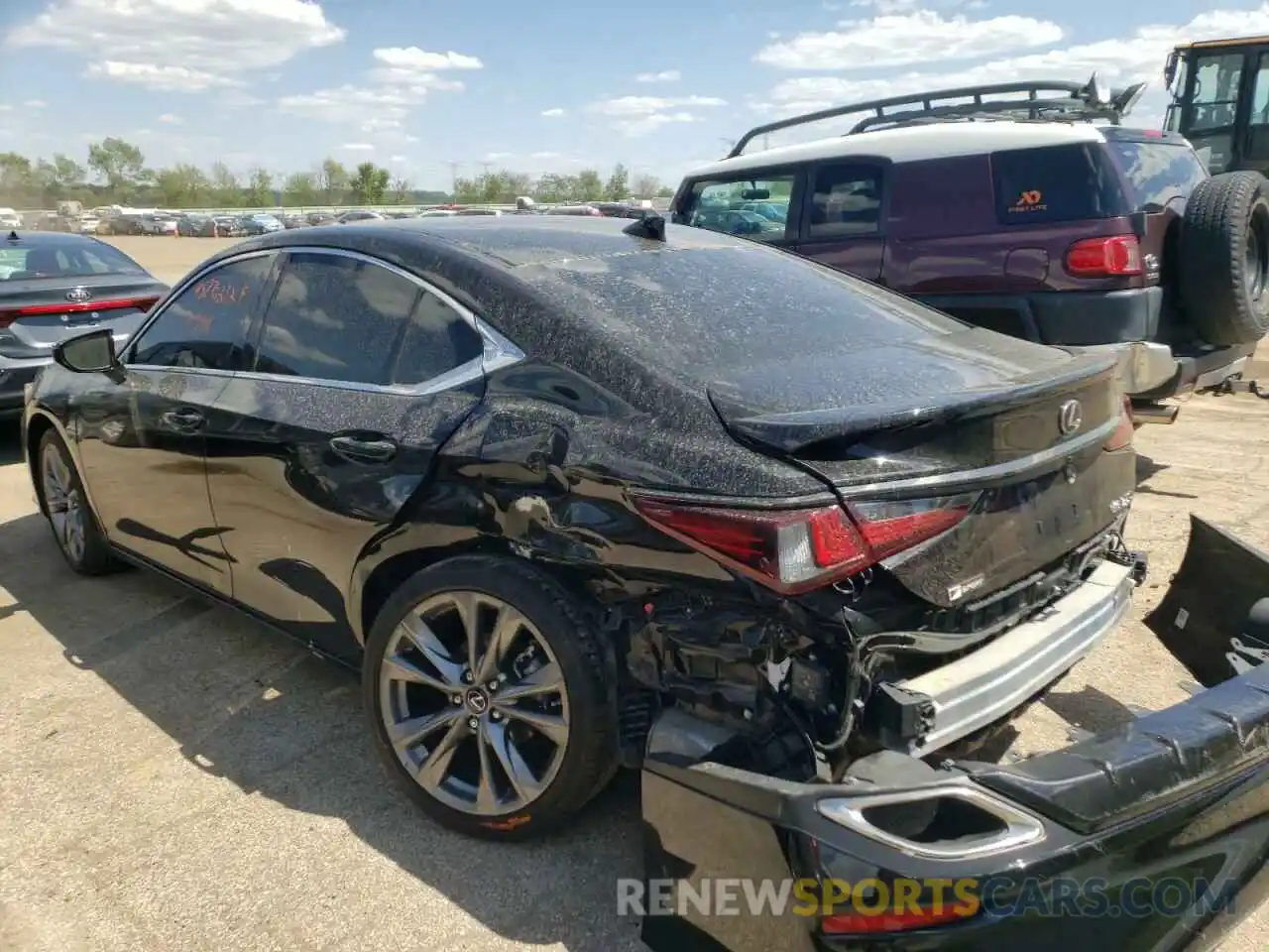 9 Photograph of a damaged car 58AGZ1B13LU069332 LEXUS ES350 2020