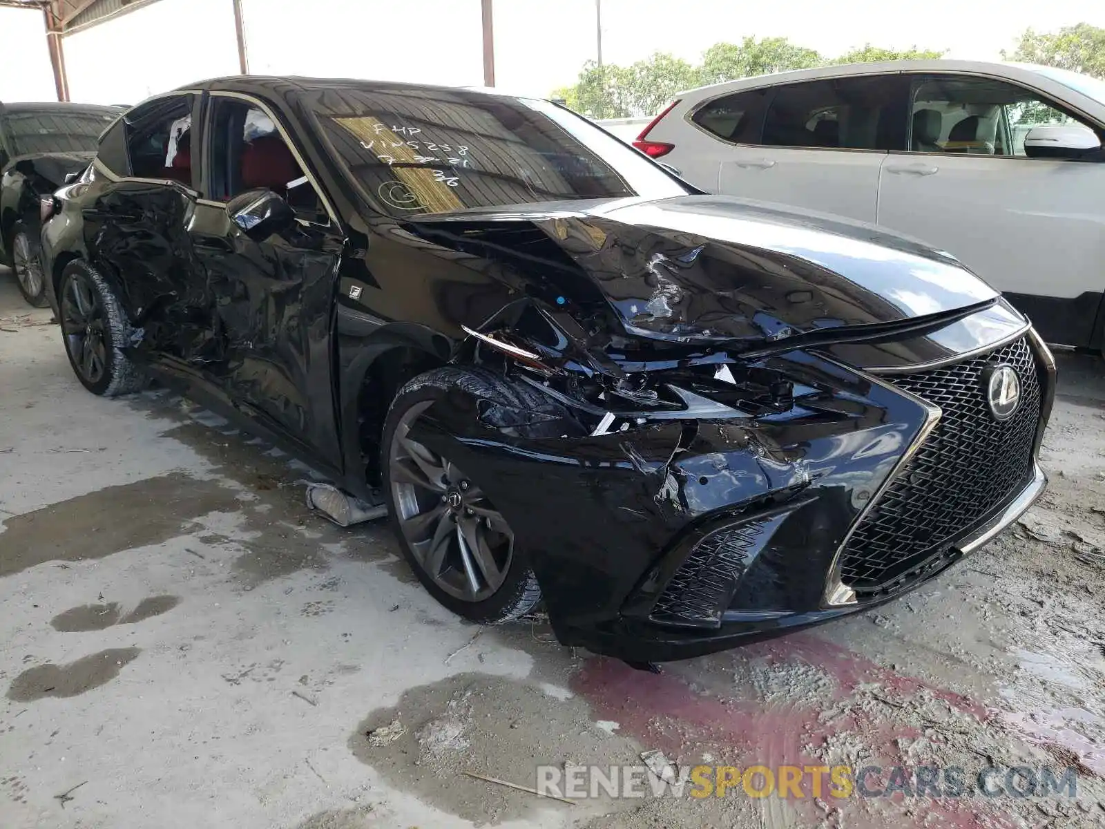 1 Photograph of a damaged car 58AGZ1B13LU075258 LEXUS ES350 2020