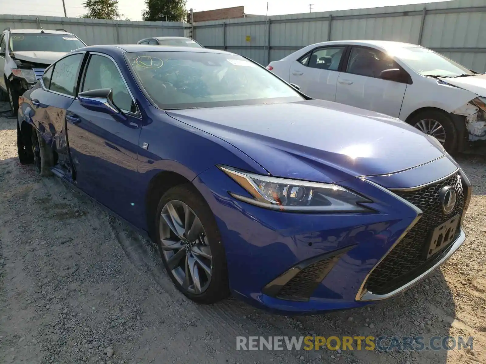 1 Photograph of a damaged car 58AGZ1B13LU080654 LEXUS ES350 2020