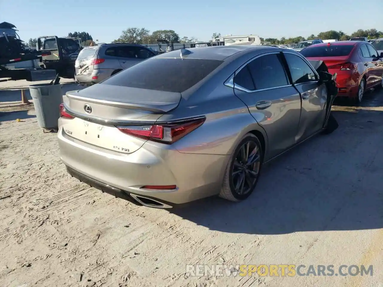 4 Photograph of a damaged car 58AGZ1B14LU052958 LEXUS ES350 2020