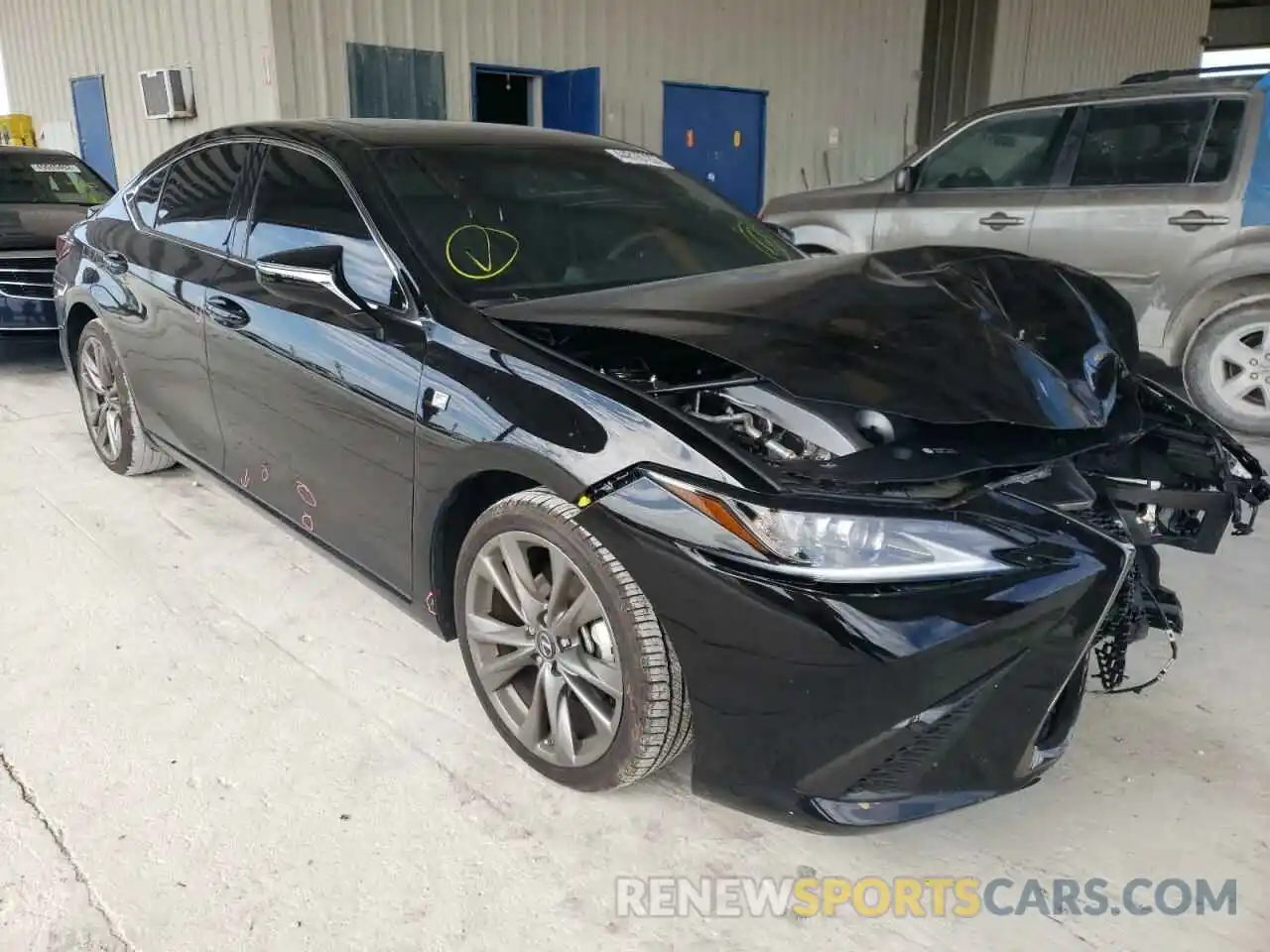 1 Photograph of a damaged car 58AGZ1B15LU062009 LEXUS ES350 2020