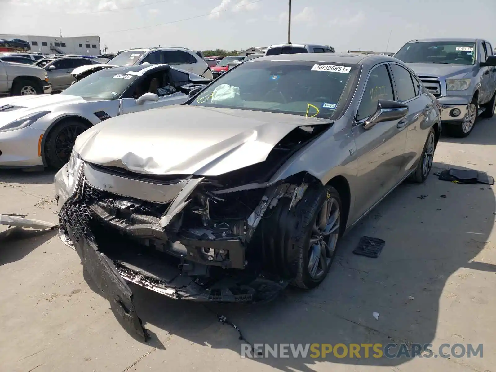 2 Photograph of a damaged car 58AGZ1B16LU051763 LEXUS ES350 2020