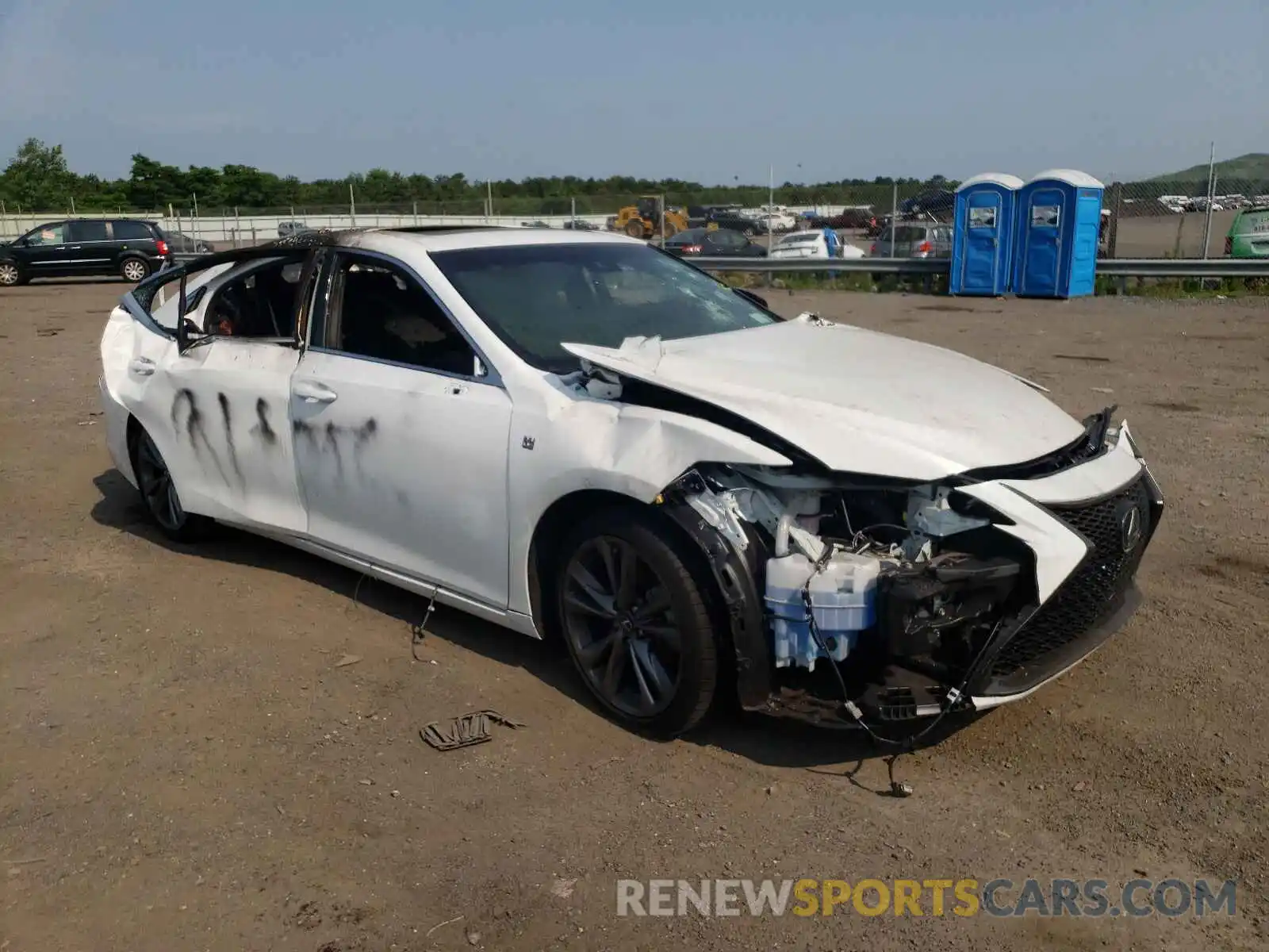 1 Photograph of a damaged car 58AGZ1B18LU062182 LEXUS ES350 2020