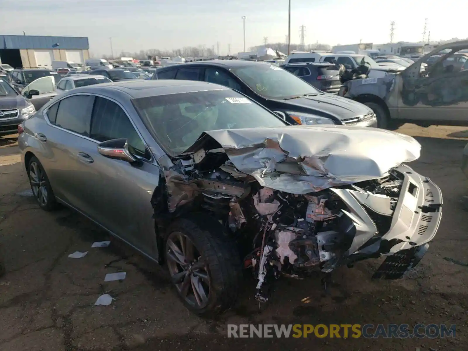 1 Photograph of a damaged car 58AGZ1B18LU065390 LEXUS ES350 2020