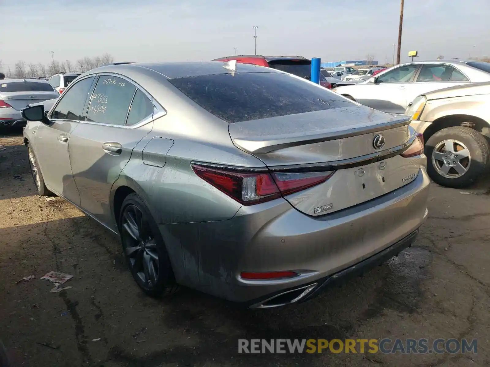 3 Photograph of a damaged car 58AGZ1B18LU065390 LEXUS ES350 2020