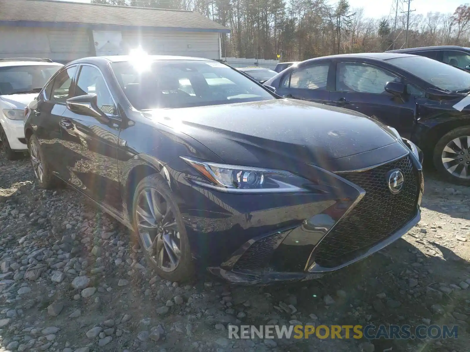 1 Photograph of a damaged car 58AGZ1B18LU066961 LEXUS ES350 2020