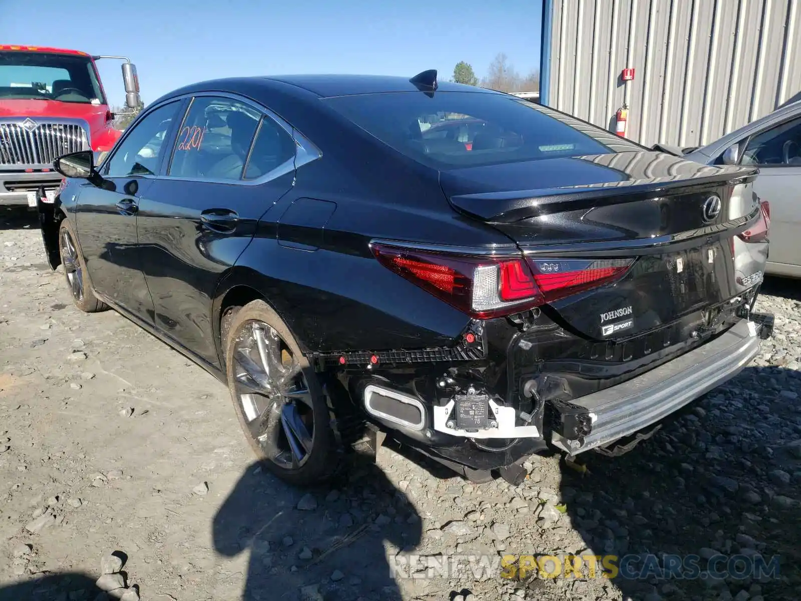 3 Photograph of a damaged car 58AGZ1B18LU066961 LEXUS ES350 2020