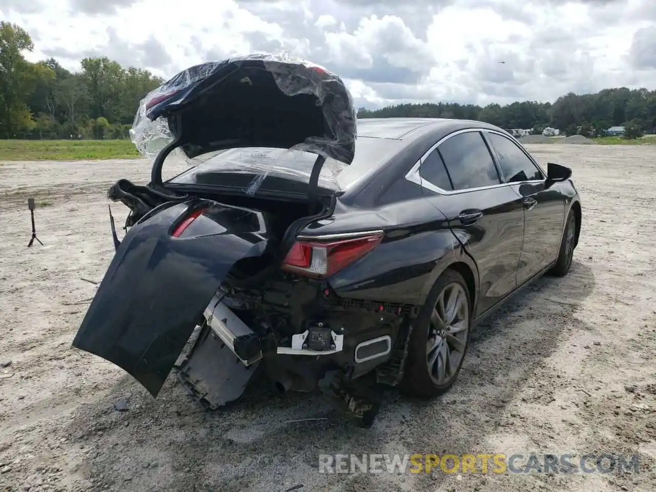 4 Photograph of a damaged car 58AGZ1B19LU081579 LEXUS ES350 2020