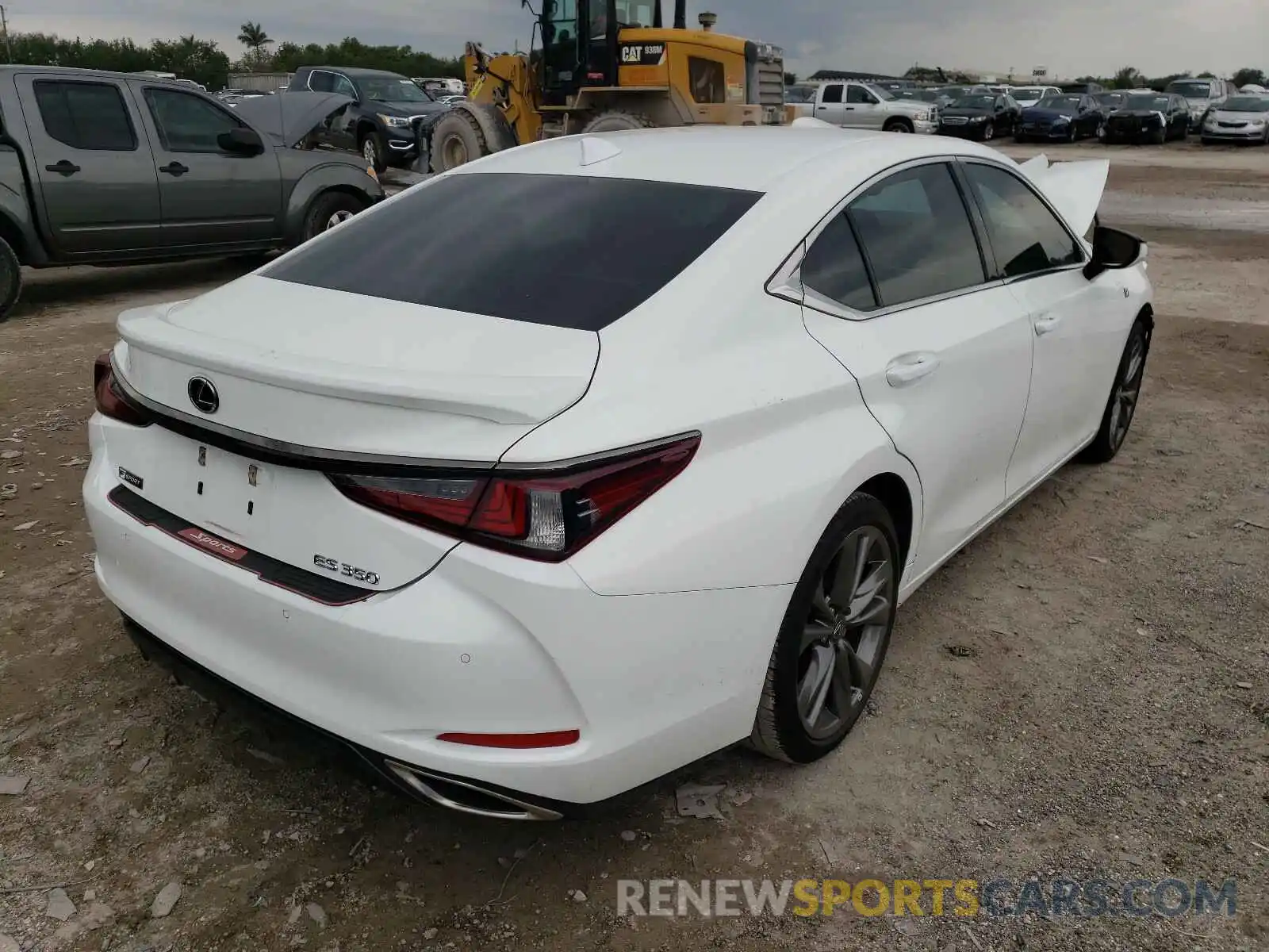 4 Photograph of a damaged car 58AGZ1B1XLU065763 LEXUS ES350 2020