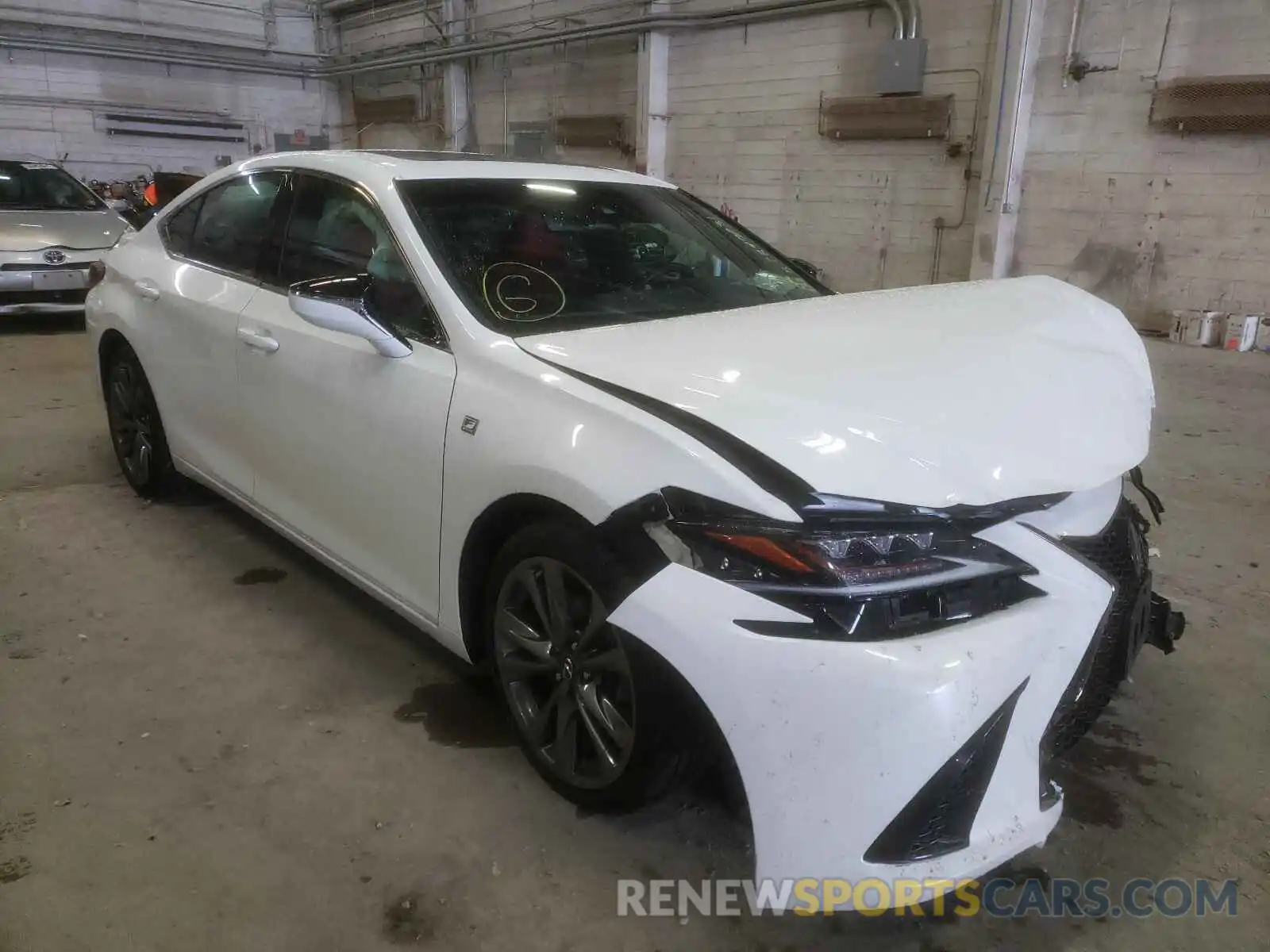 1 Photograph of a damaged car 58AGZ1B1XLU070493 LEXUS ES350 2020