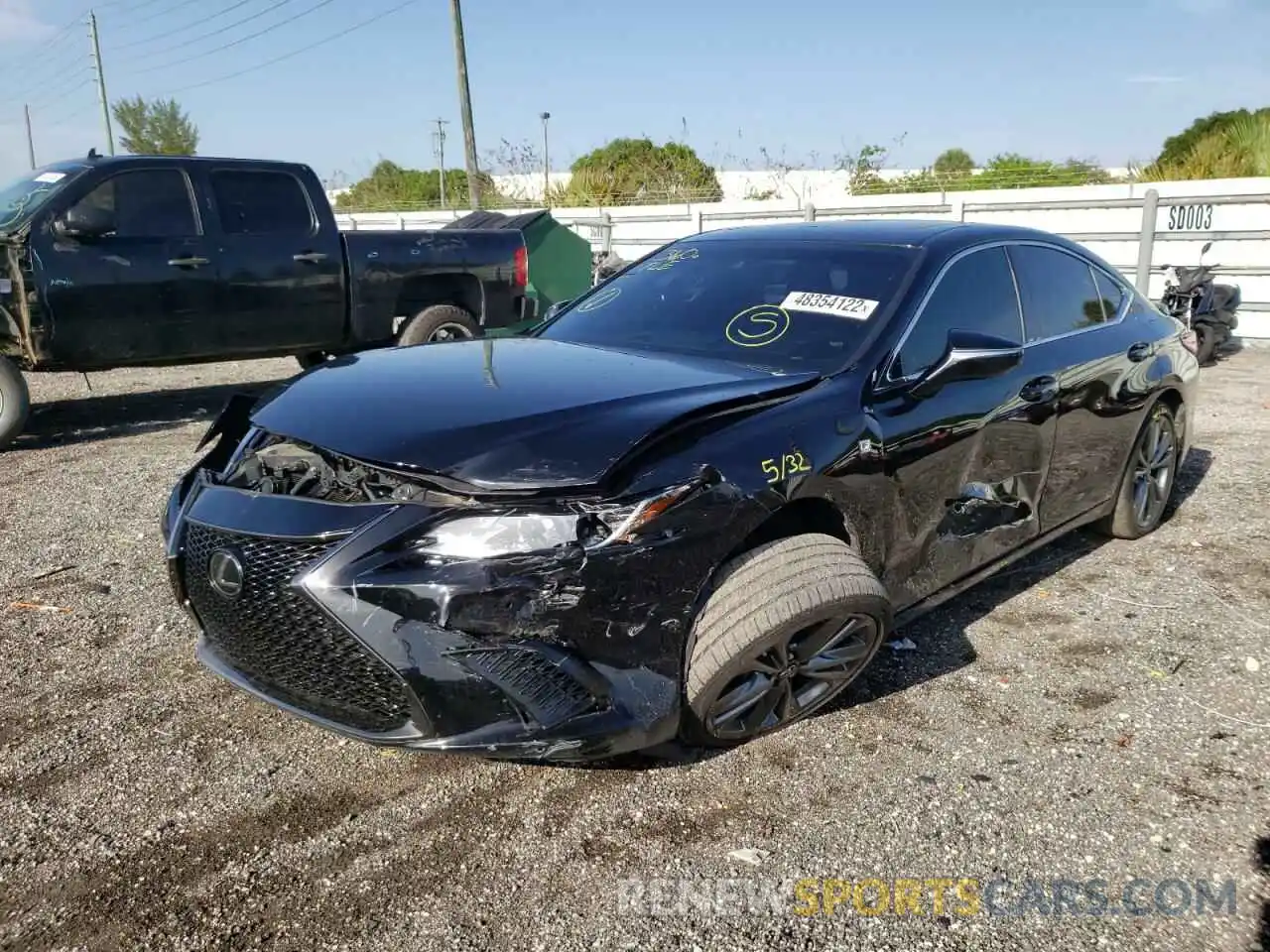 2 Photograph of a damaged car 58AGZ1B1XLU070705 LEXUS ES350 2020