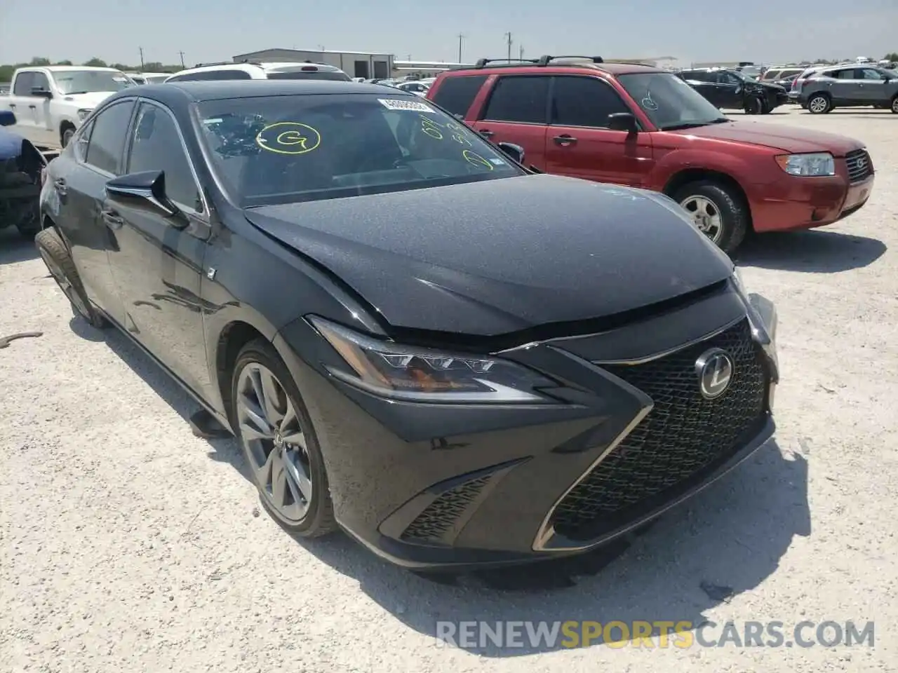 1 Photograph of a damaged car 58AGZ1B1XLU074513 LEXUS ES350 2020