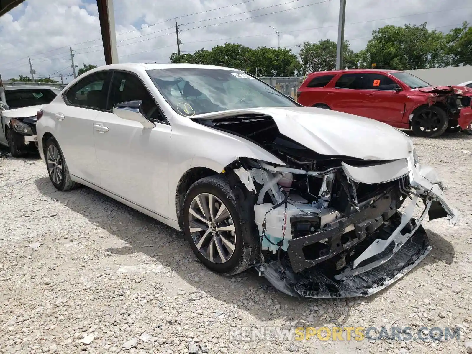 1 Photograph of a damaged car 58ACZ1B10MU097024 LEXUS ES350 2021