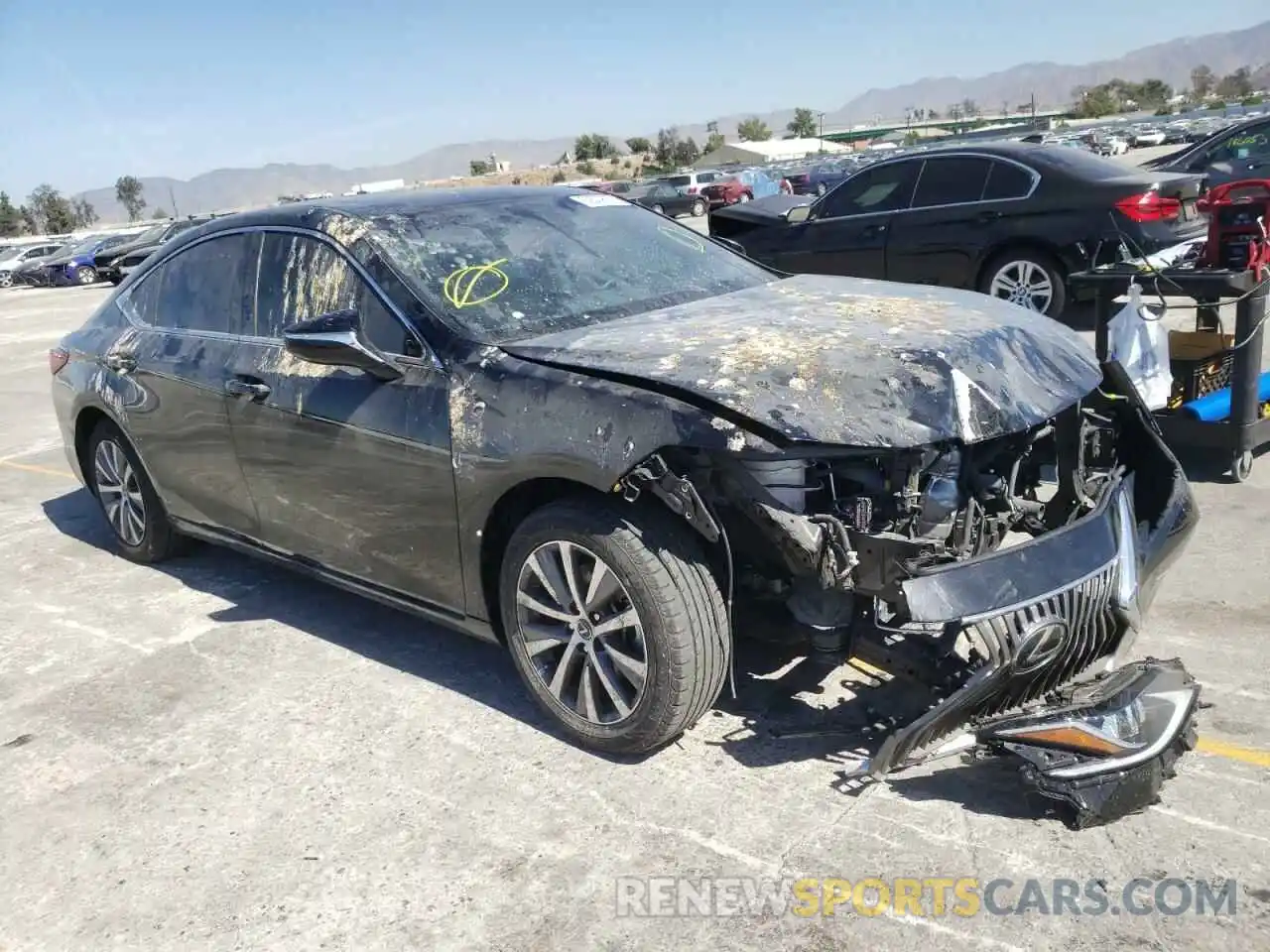 1 Photograph of a damaged car 58ACZ1B11MU104160 LEXUS ES350 2021