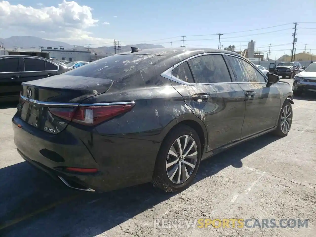 4 Photograph of a damaged car 58ACZ1B11MU104160 LEXUS ES350 2021