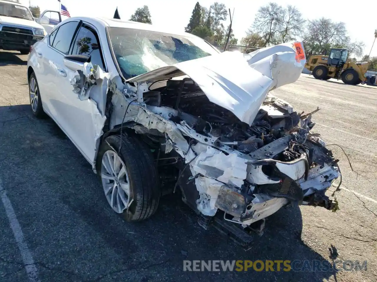 1 Photograph of a damaged car 58ACZ1B17MU100355 LEXUS ES350 2021