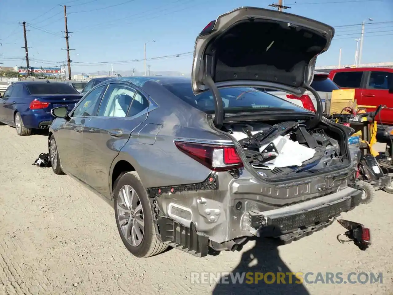 3 Photograph of a damaged car 58ACZ1B18MU089706 LEXUS ES350 2021