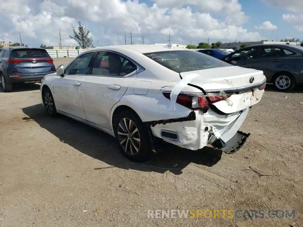 3 Photograph of a damaged car 58ACZ1B19MU108411 LEXUS ES350 2021